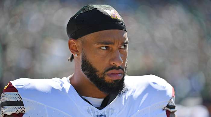 Commanders defensive end Montez Sweat (90) on the field against the Eagles at Lincoln Financial Field.